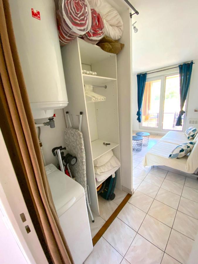 Appart 4 pers dans résidence avec piscine à 10 min de la plage Sanary-sur-Mer Extérieur photo