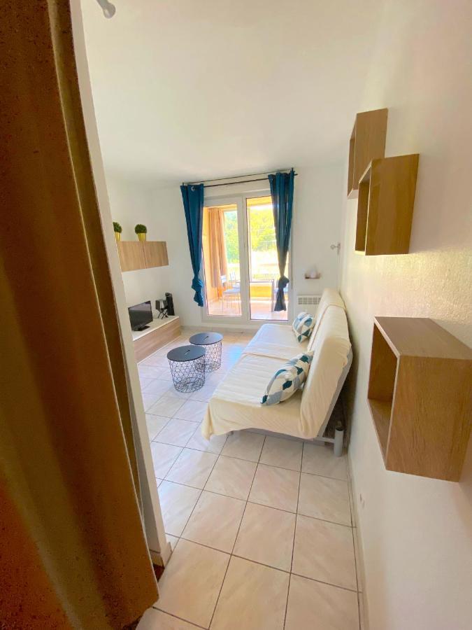 Appart 4 pers dans résidence avec piscine à 10 min de la plage Sanary-sur-Mer Extérieur photo