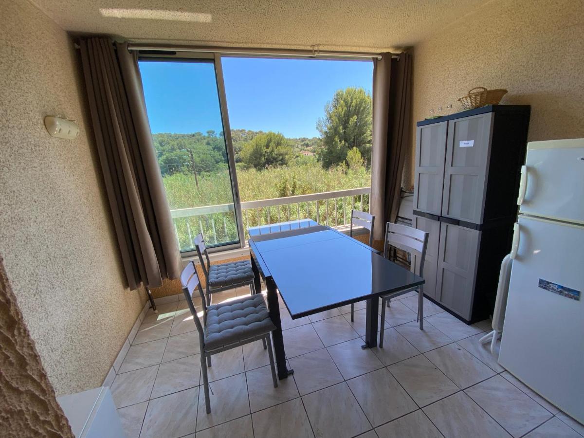 Appart 4 pers dans résidence avec piscine à 10 min de la plage Sanary-sur-Mer Extérieur photo